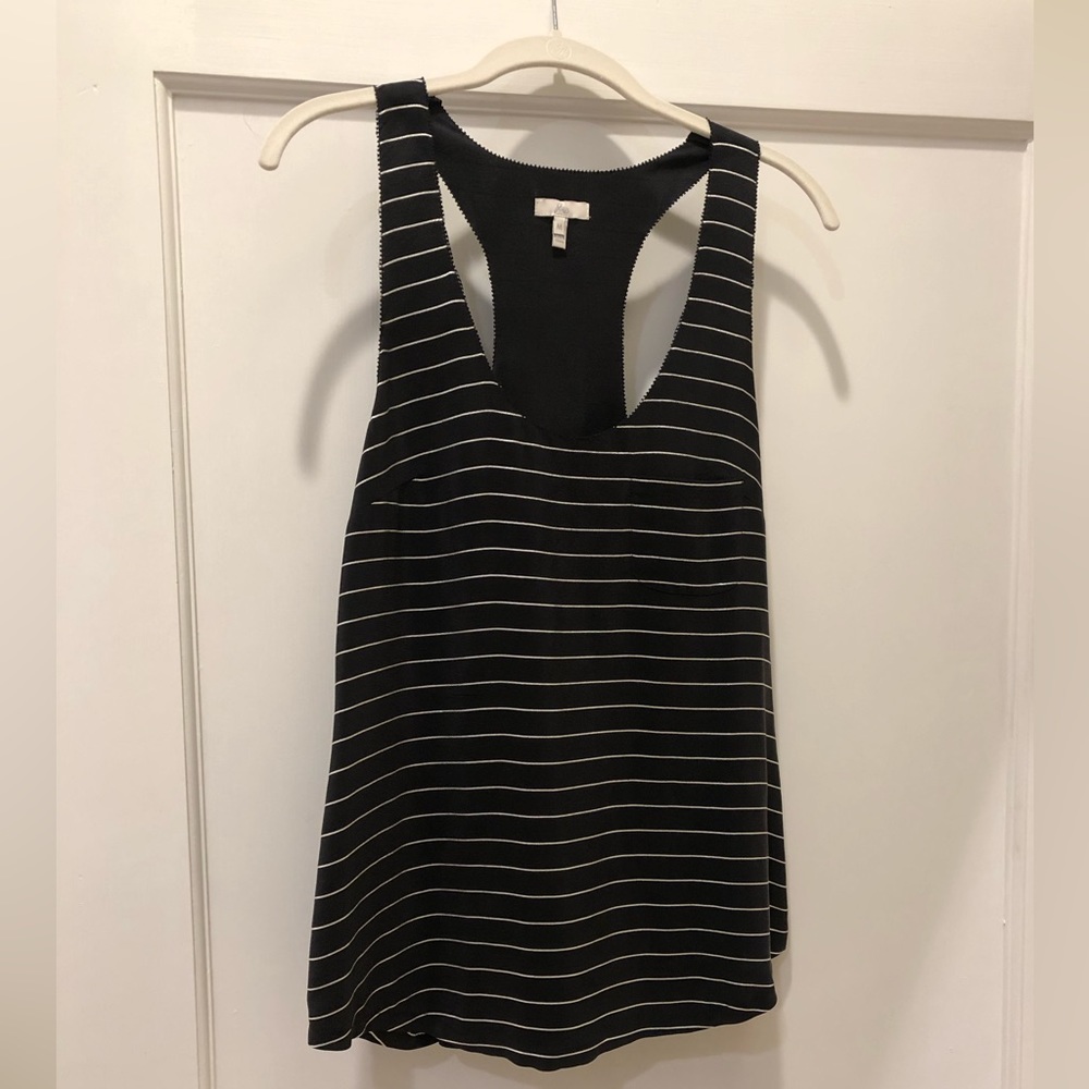 Joie silk top in great condition. Size medium.